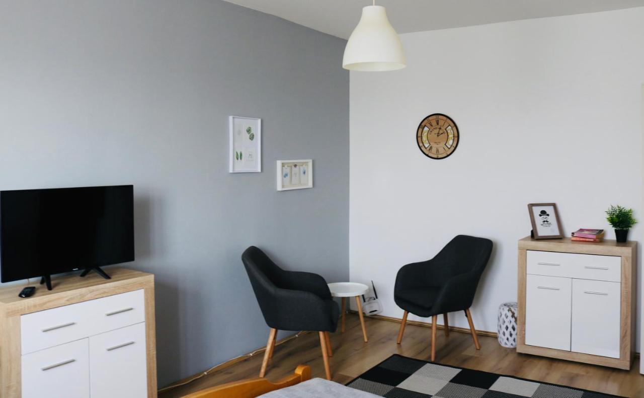 Levendula Apartman Pécs Exterior foto